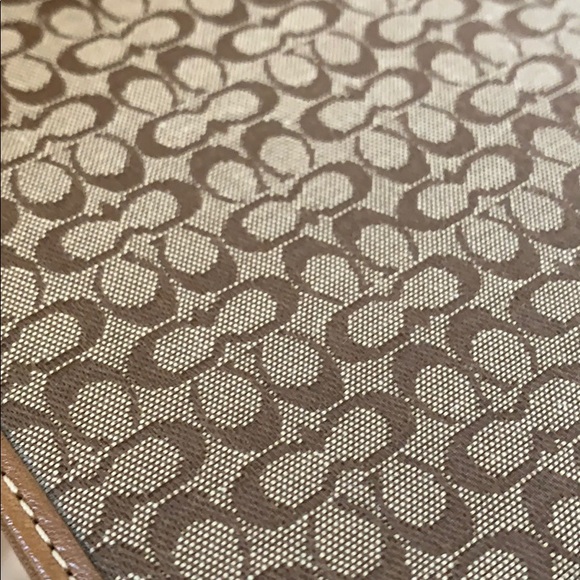 Coach Wallet - Picture 6 of 6